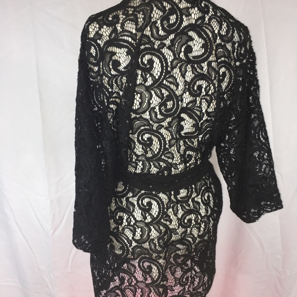 Black Lace Robe - Picture 3 of 8